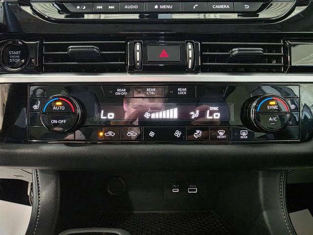 Used 2025 Nissan Pathfinder SV AWD/4WD image 20