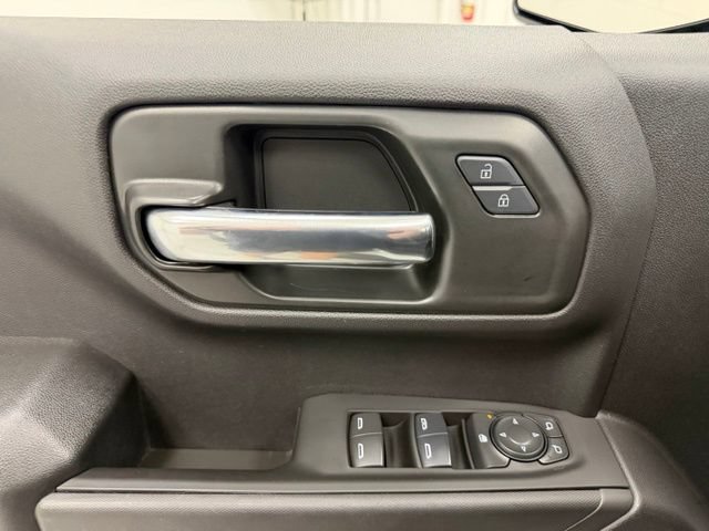 Certified 2025 Chevrolet Silverado 1500 Custom Trail Boss w/ Dark Appearance Package AWD/4WD image 19