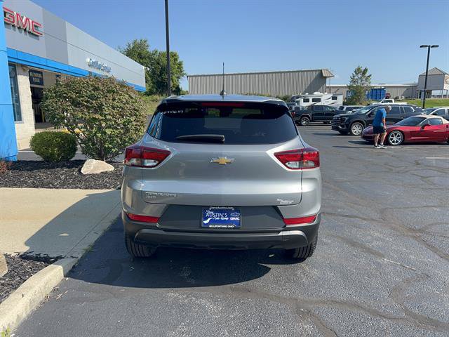 Used 2024 Chevrolet TrailBlazer LS w/ LS Convenience Package AWD/4WD image 6