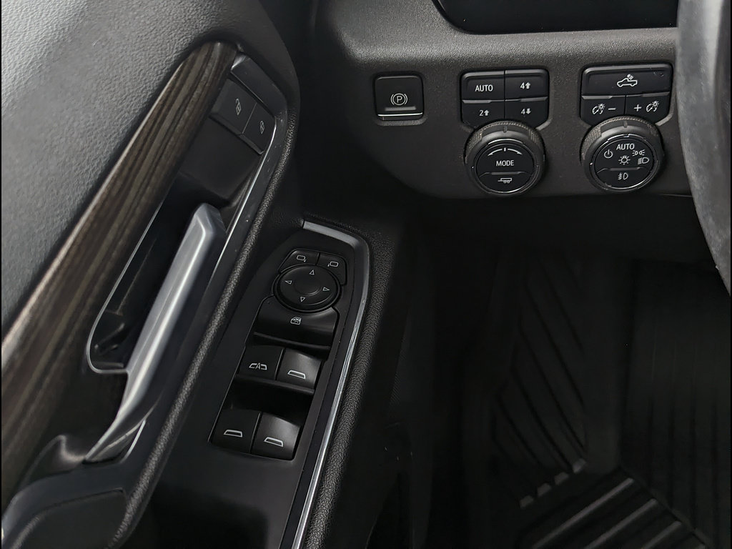 Used 2022 Chevrolet Silverado 1500 LT Trail Boss w/ Protection Package AWD/4WD image 27