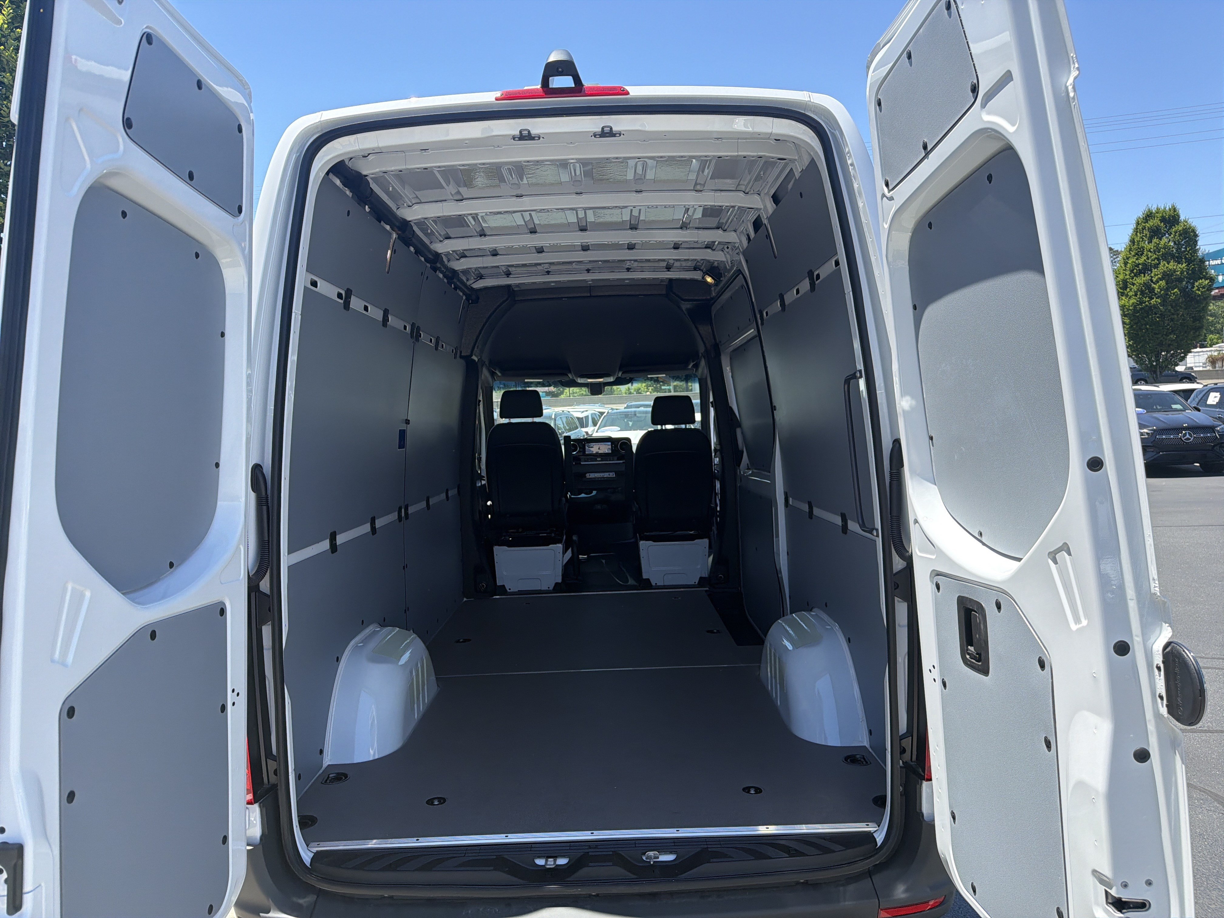 New 2026 Mercedes-Benz Sprinter 2500 image 35