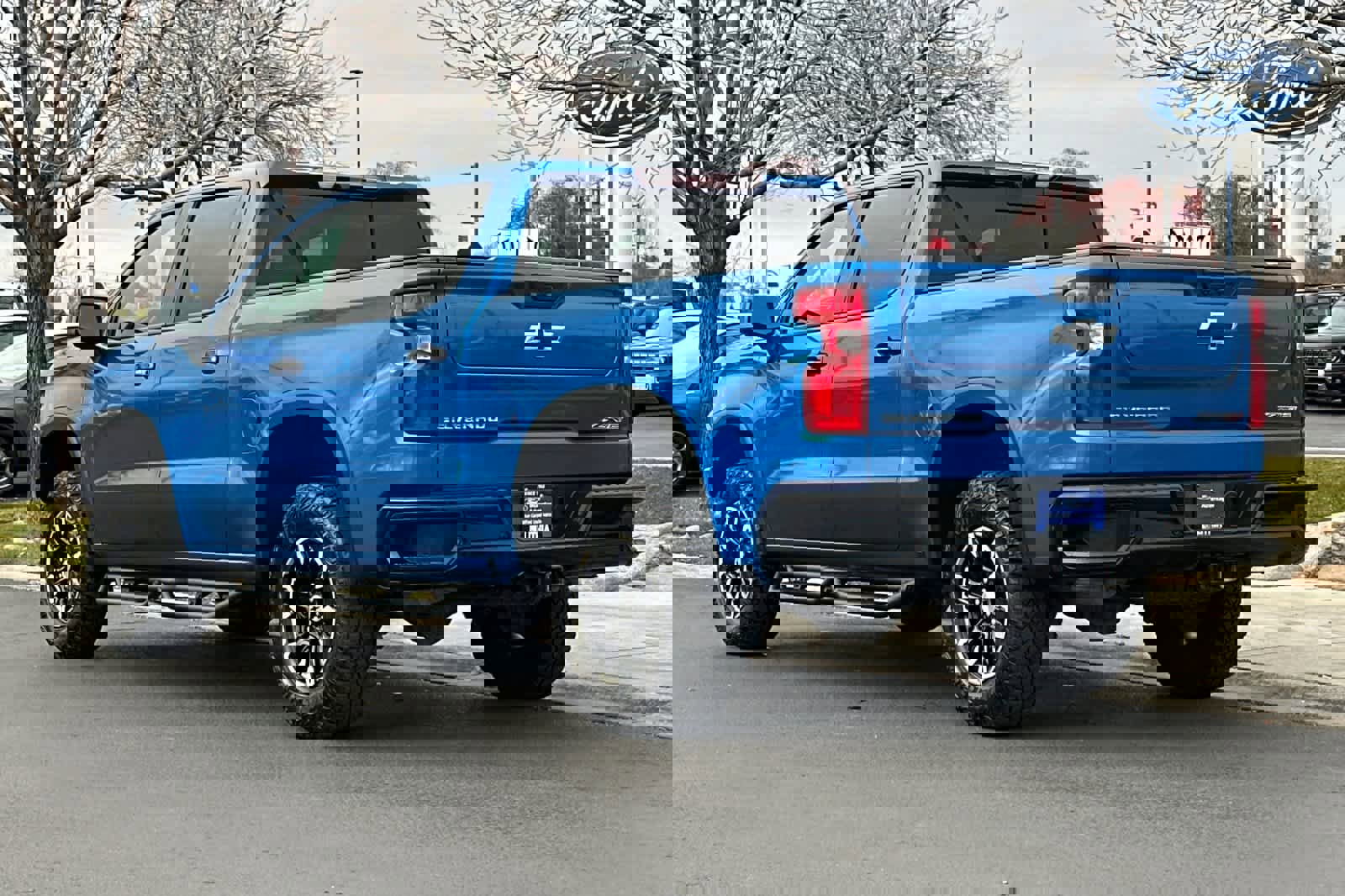 Used 2023 Chevrolet Silverado 1500 ZR2 w/ Technology Package image 6