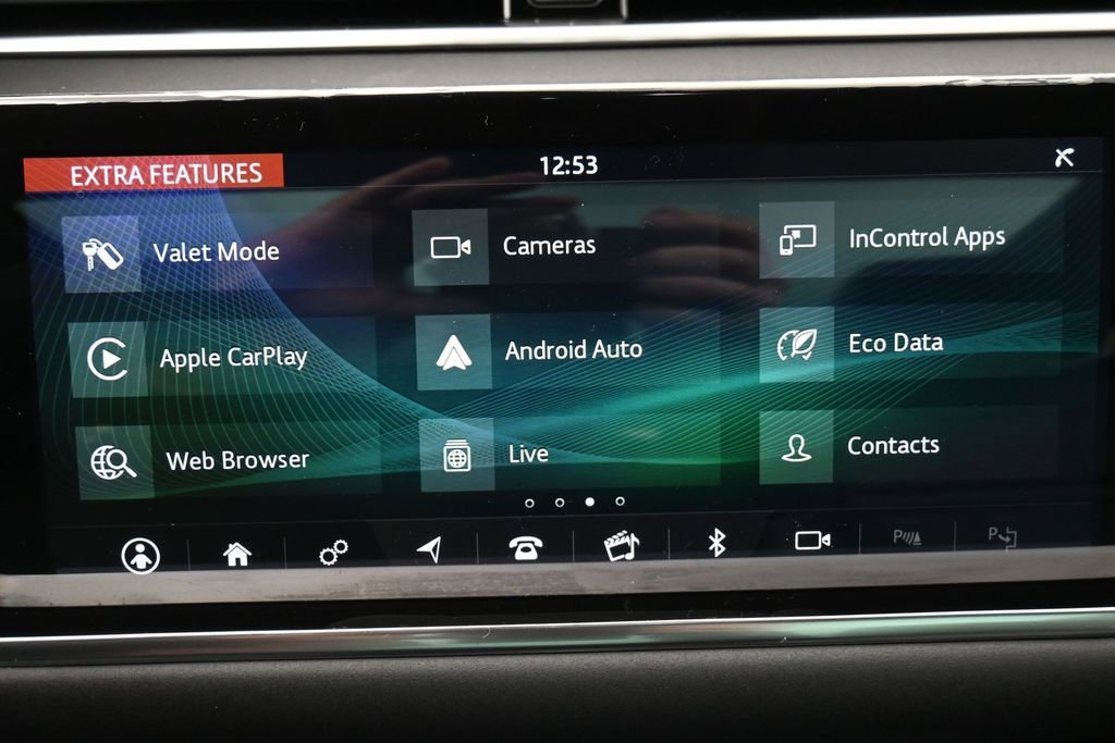 Used 2020 Land Rover Range Rover Evoque SE AWD/4WD image 16
