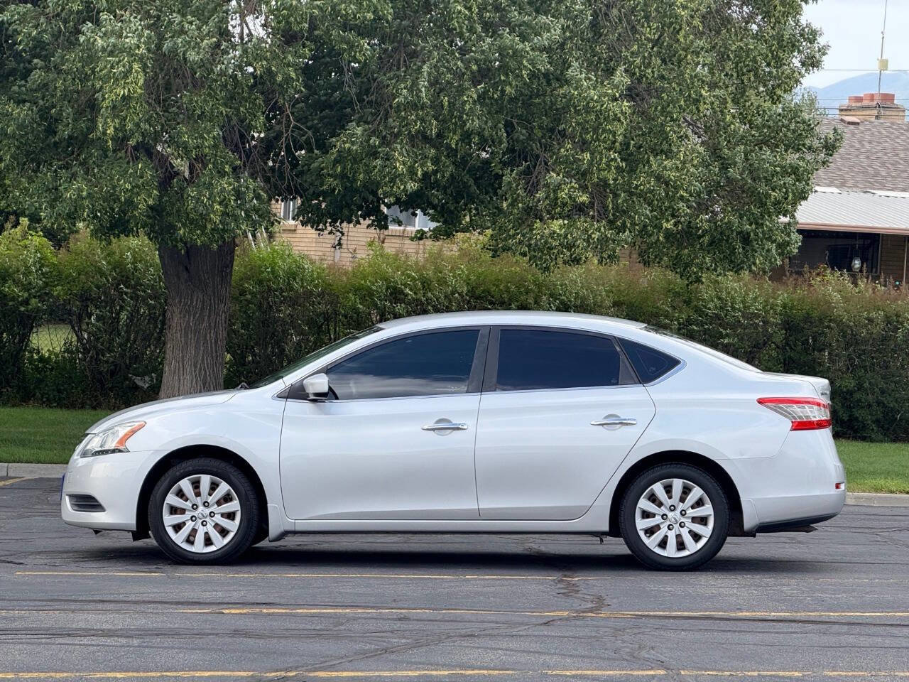 Used 2013 Nissan Sentra S FWD image 8