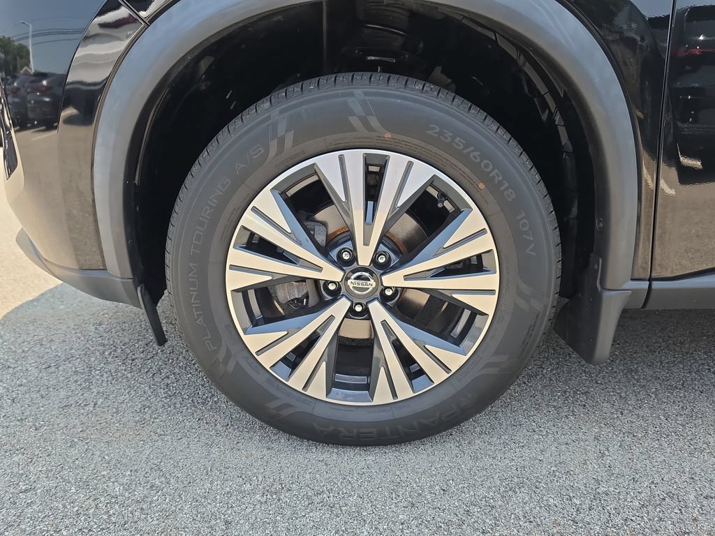 Used 2021 Nissan Rogue SV AWD/4WD image 14