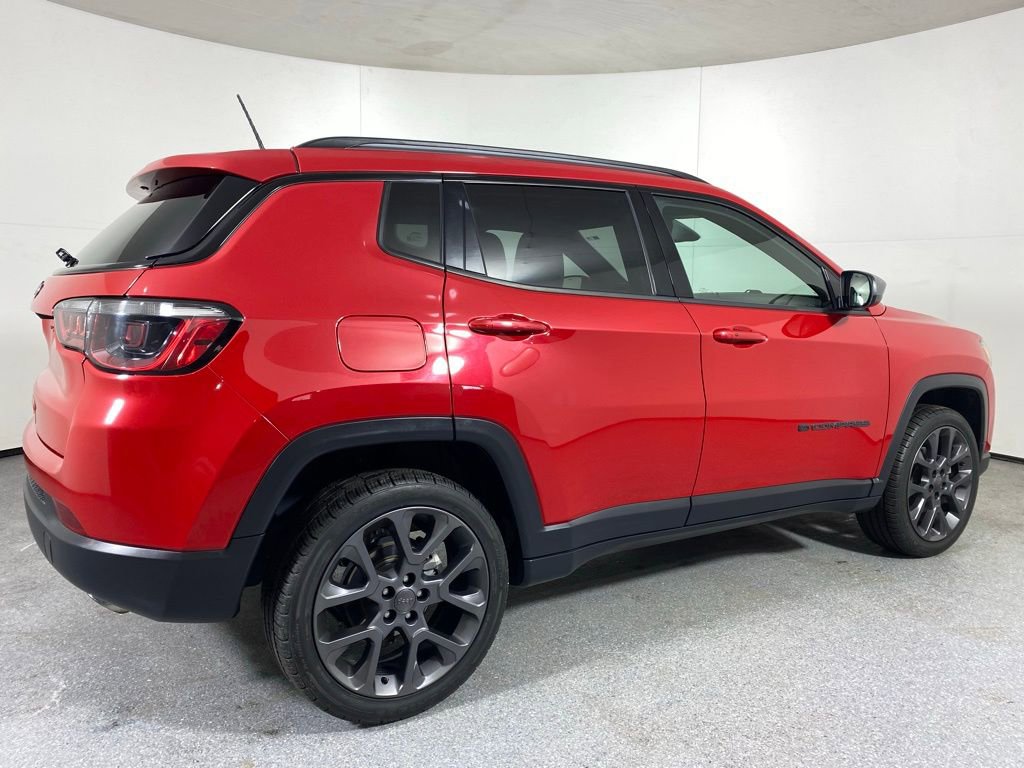 Used 2021 Jeep Compass Latitude AWD/4WD image 5