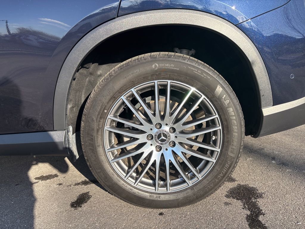 Used 2024 Mercedes-Benz GLC 300 image 10
