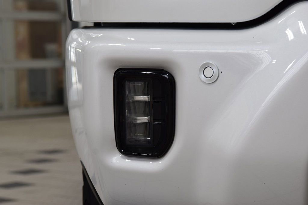 Used 2024 Chevrolet Silverado 2500 High Country w/ Technology Package image 14