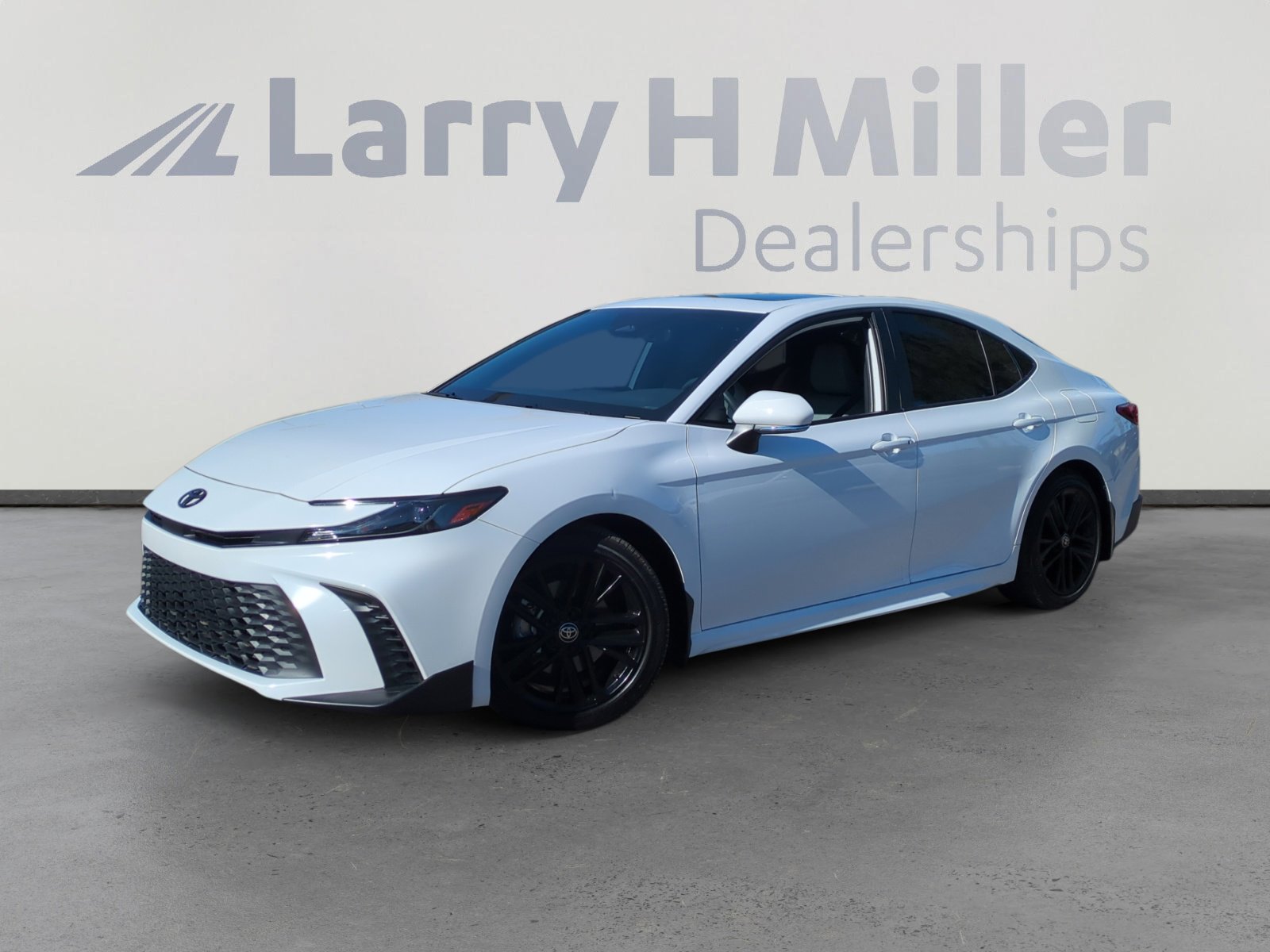 Used 2025 Toyota Camry SE