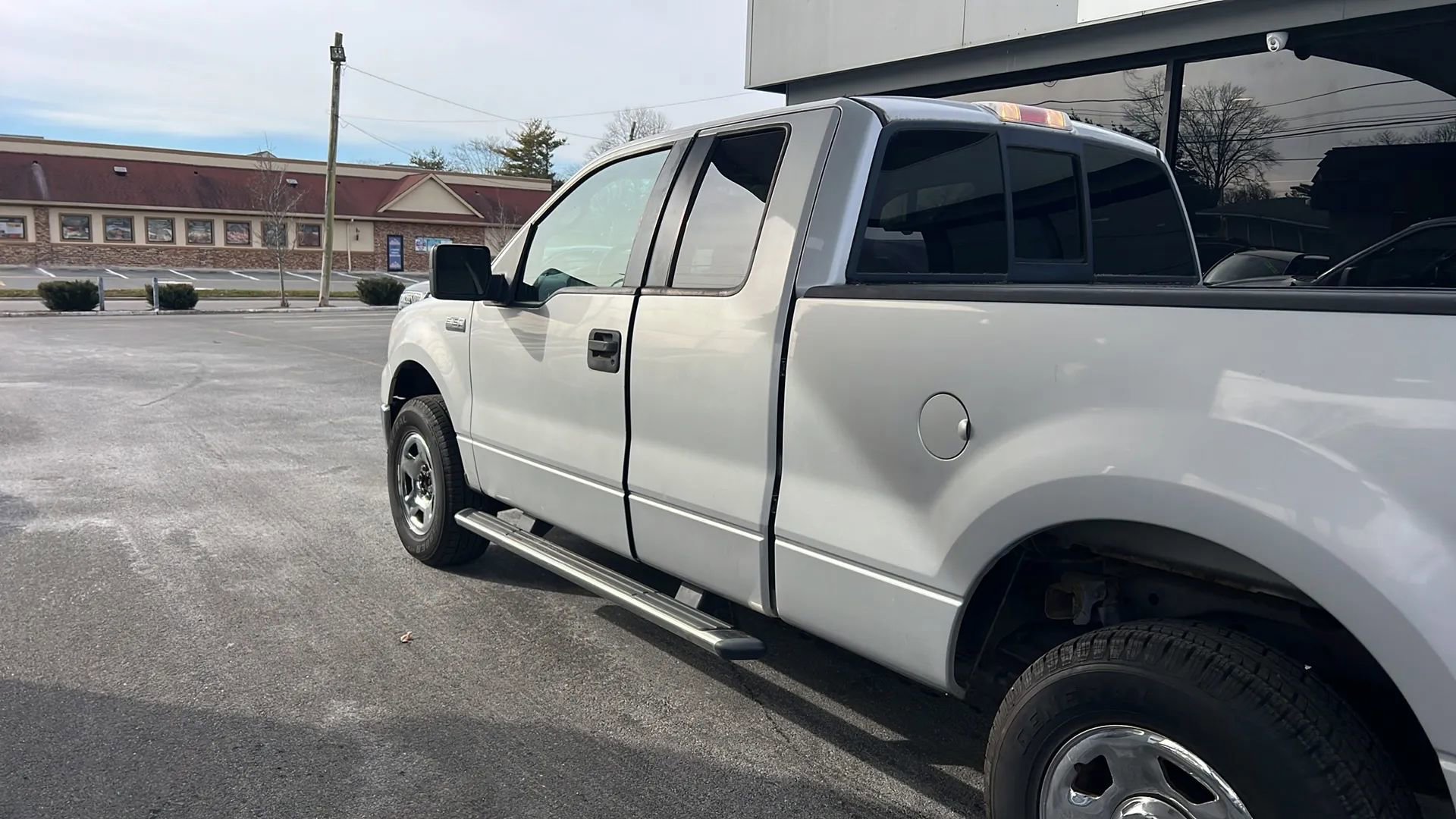 Used 2006 Ford F150 XLT image 4