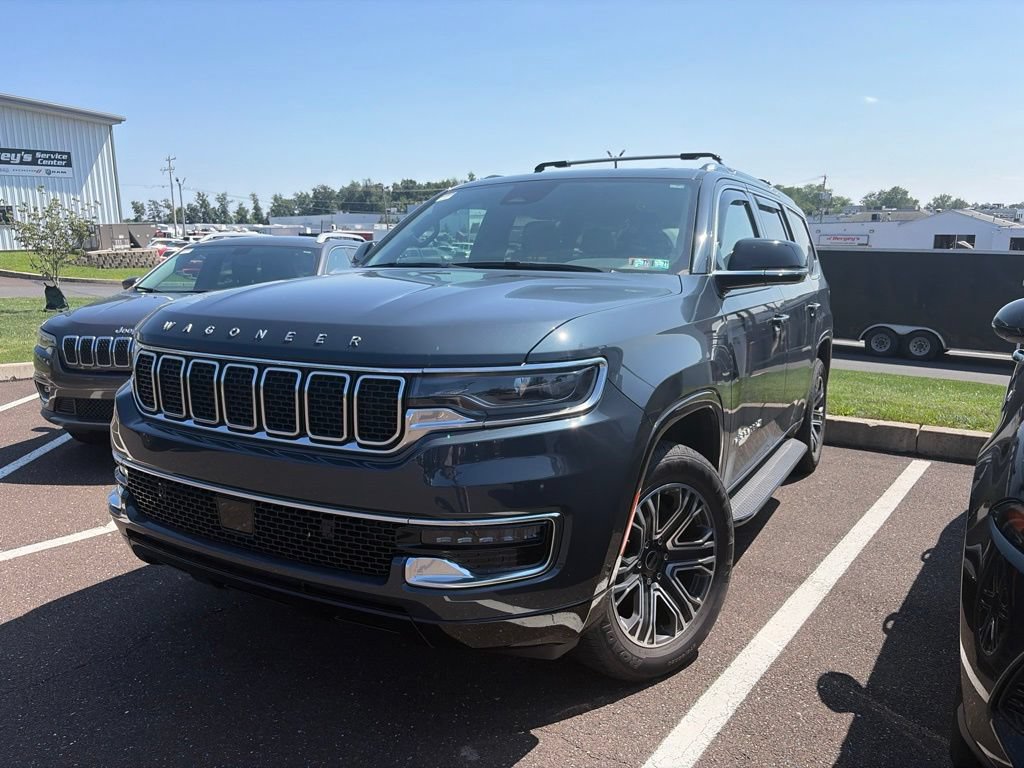Certified 2025 Jeep Wagoneer 4WD w/ Premium Group I image 3