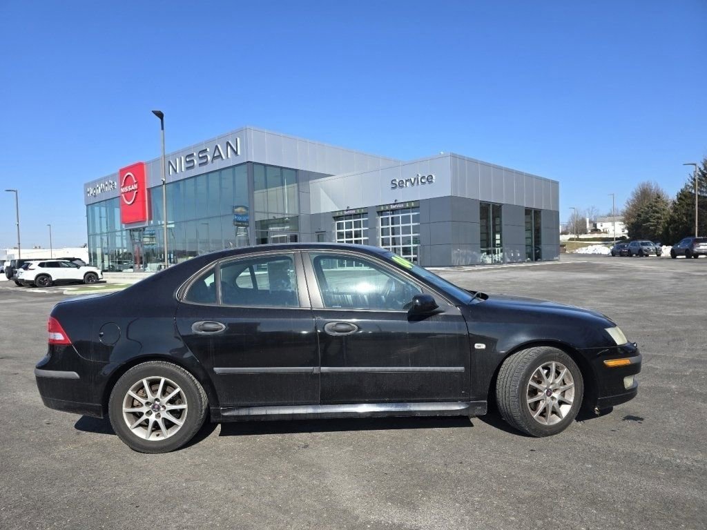 Used 2004 Saab 9-3 Arc image 10