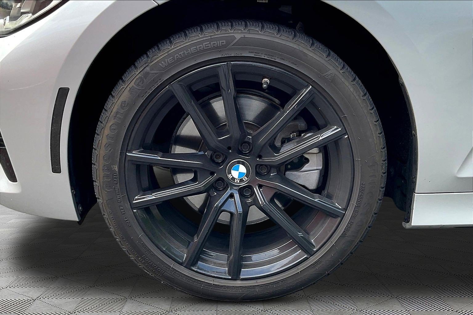 Used 2019 BMW 330i xDrive Sedan w/ Convenience Package AWD/4WD image 34