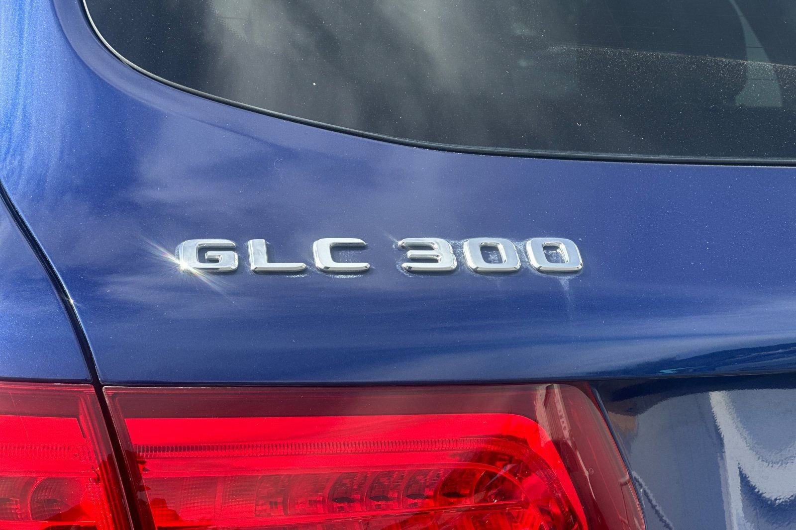 Used 2019 Mercedes-Benz GLC 300 4MATIC image 12