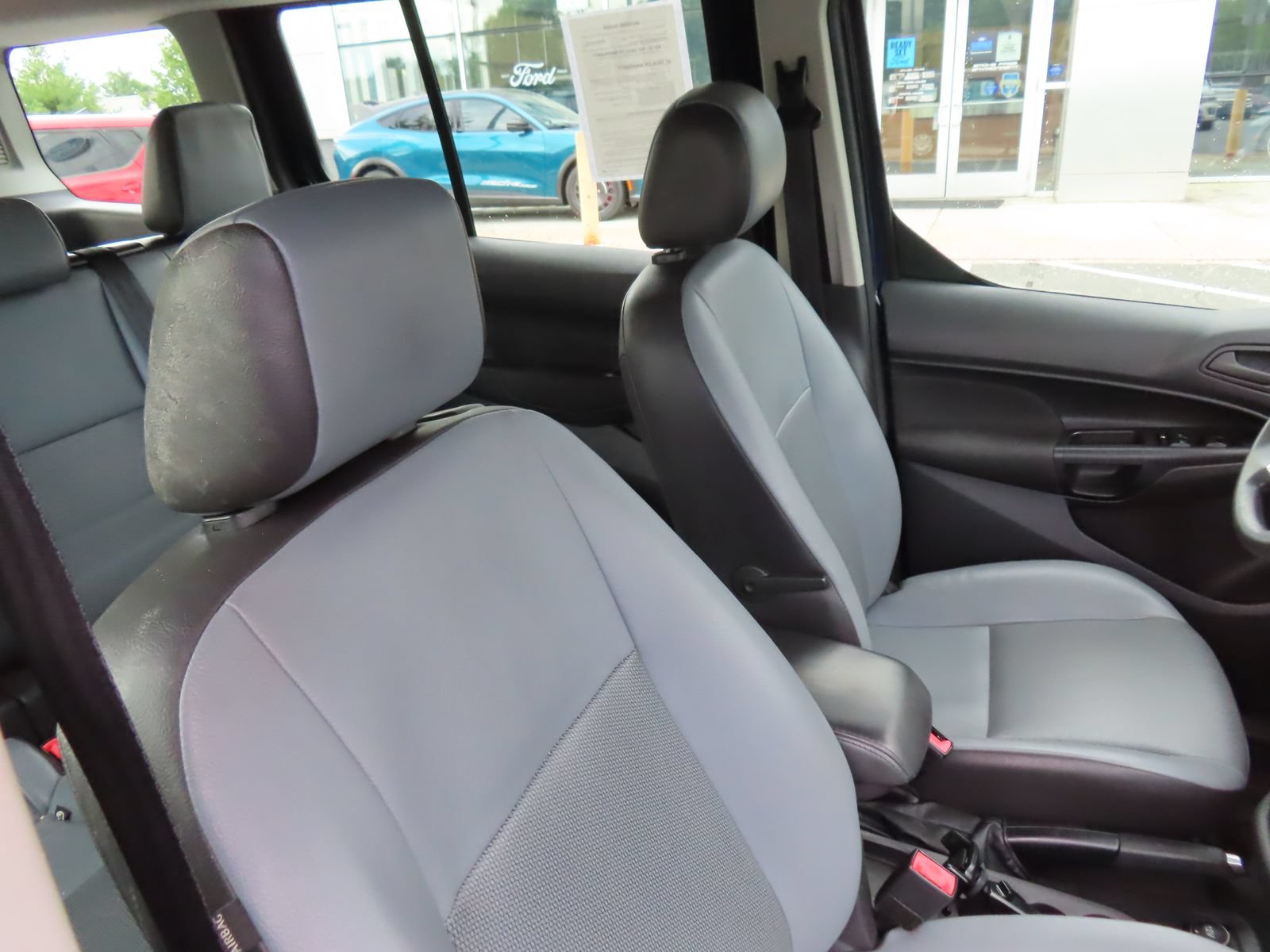 Used 2017 Ford Transit Connect XL FWD image 28
