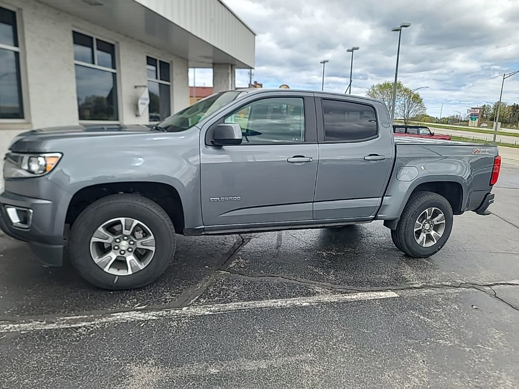 Used 2019 Chevrolet Colorado Z71 AWD/4WD image 2