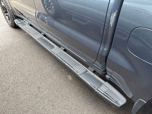 Used 2021 Chevrolet Silverado 1500 Custom Trail Boss w/ LPO, Dark Essentials Package AWD/4WD image 13
