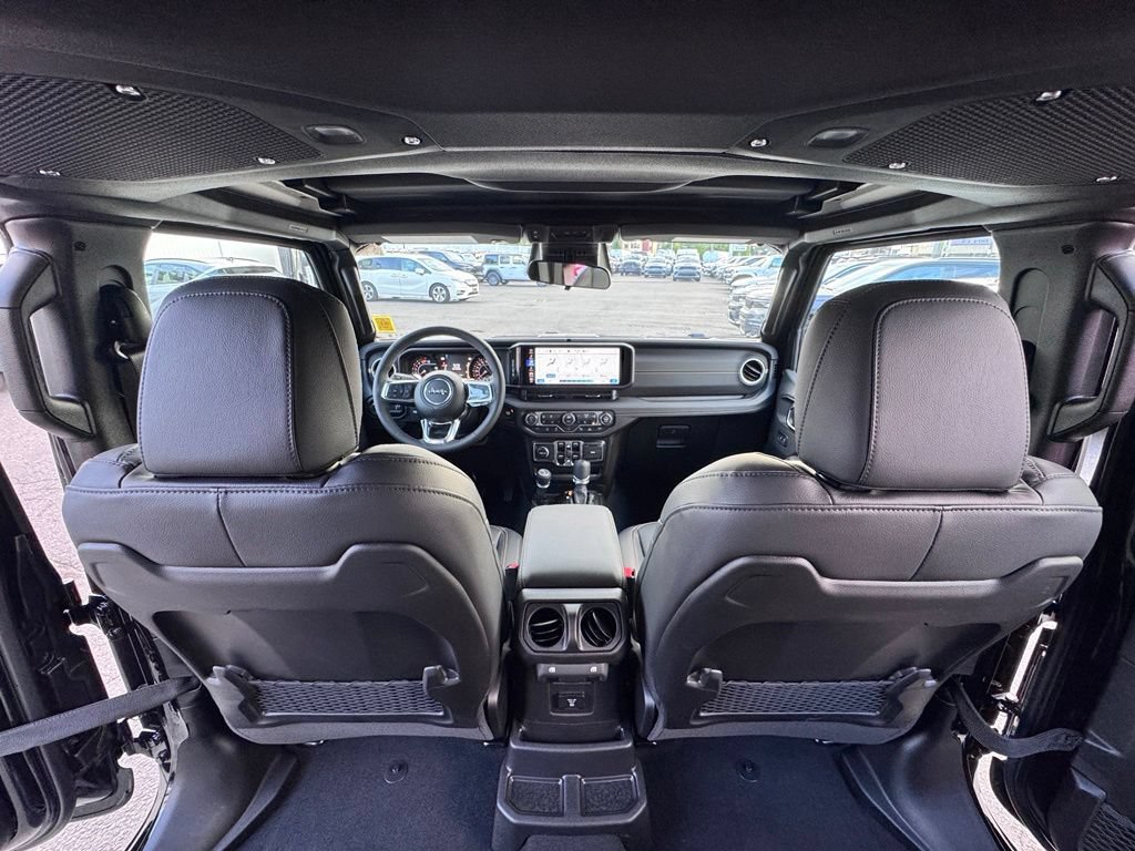 New 2026 Jeep Wrangler Unlimited Sahara AWD/4WD image 22