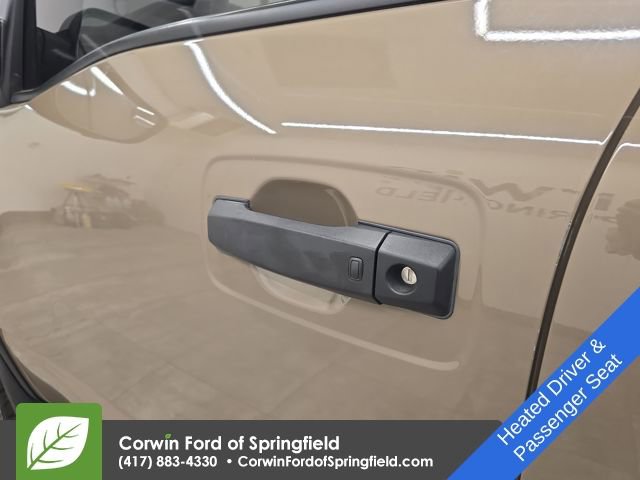 Used 2020 Nissan Titan PRO-4X w/ Pro-4x Convenience Package image 19