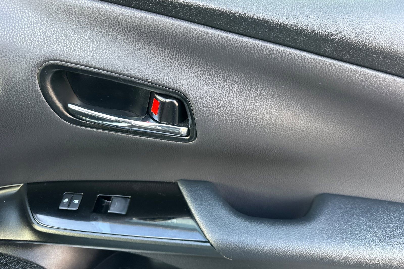 Certified 2022 Toyota Prius LE image 22