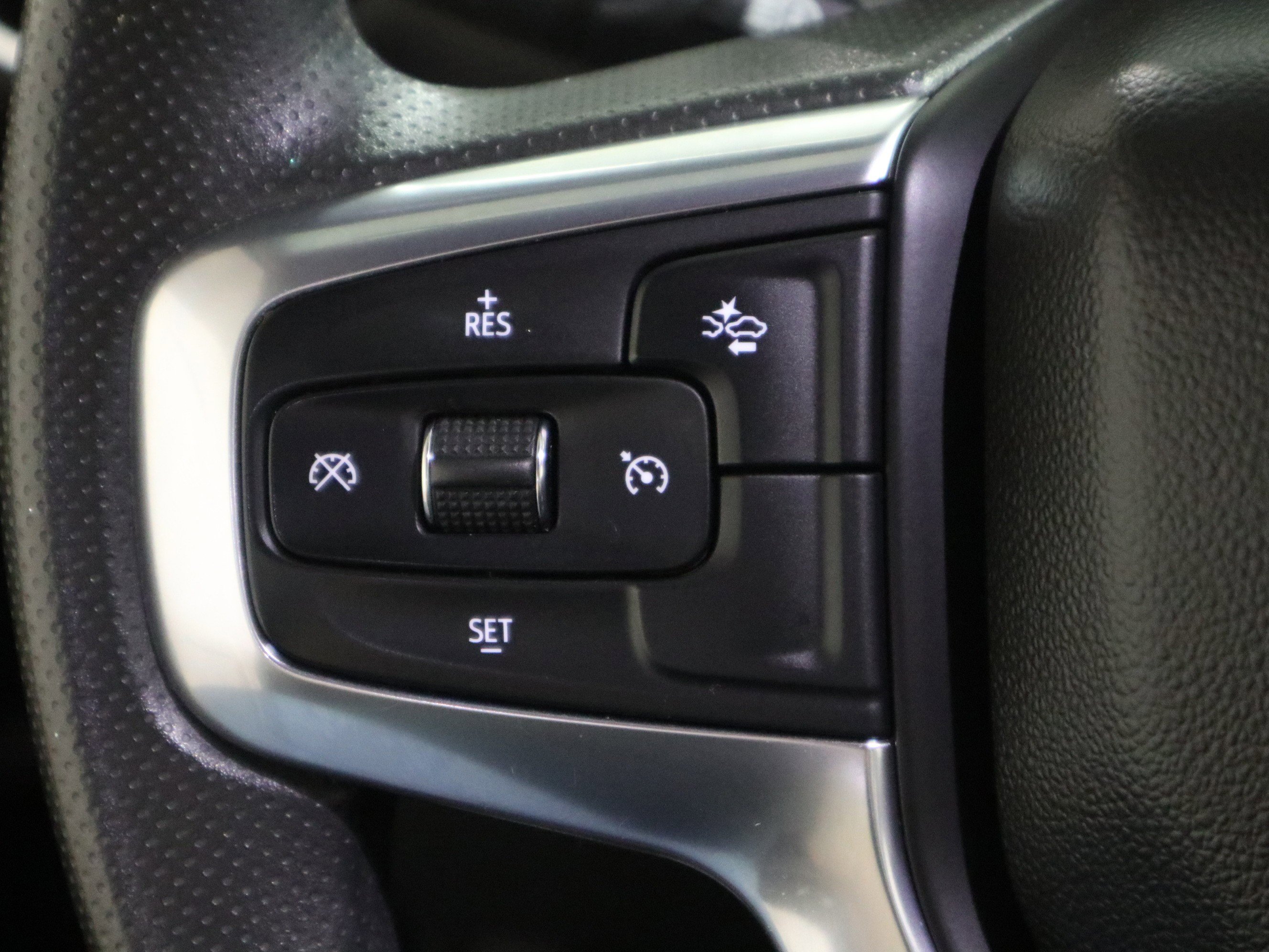 Used 2023 Chevrolet Blazer LT image 28