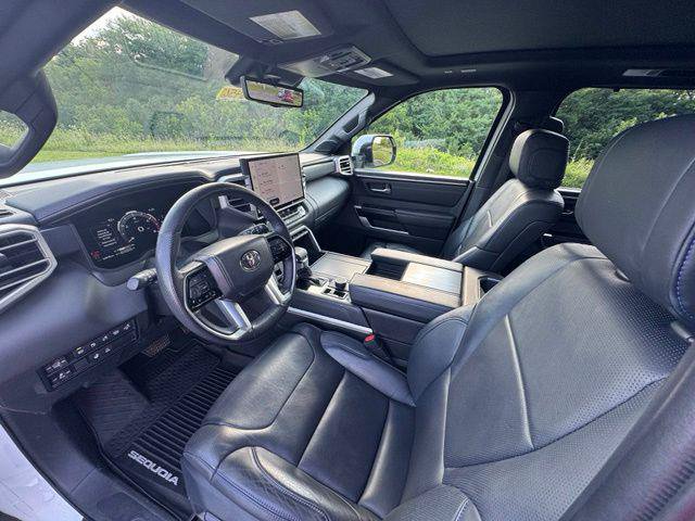 Certified 2023 Toyota Sequoia Platinum AWD/4WD image 18