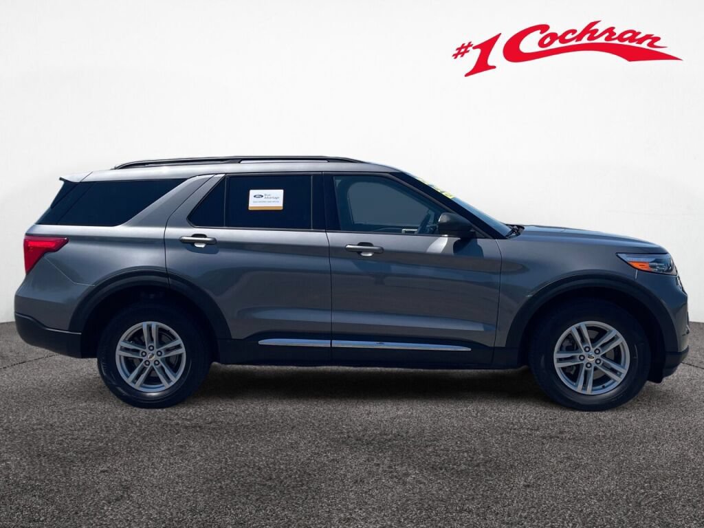 Certified 2024 Ford Explorer XLT w/ Equipment Group 202A AWD/4WD image 31