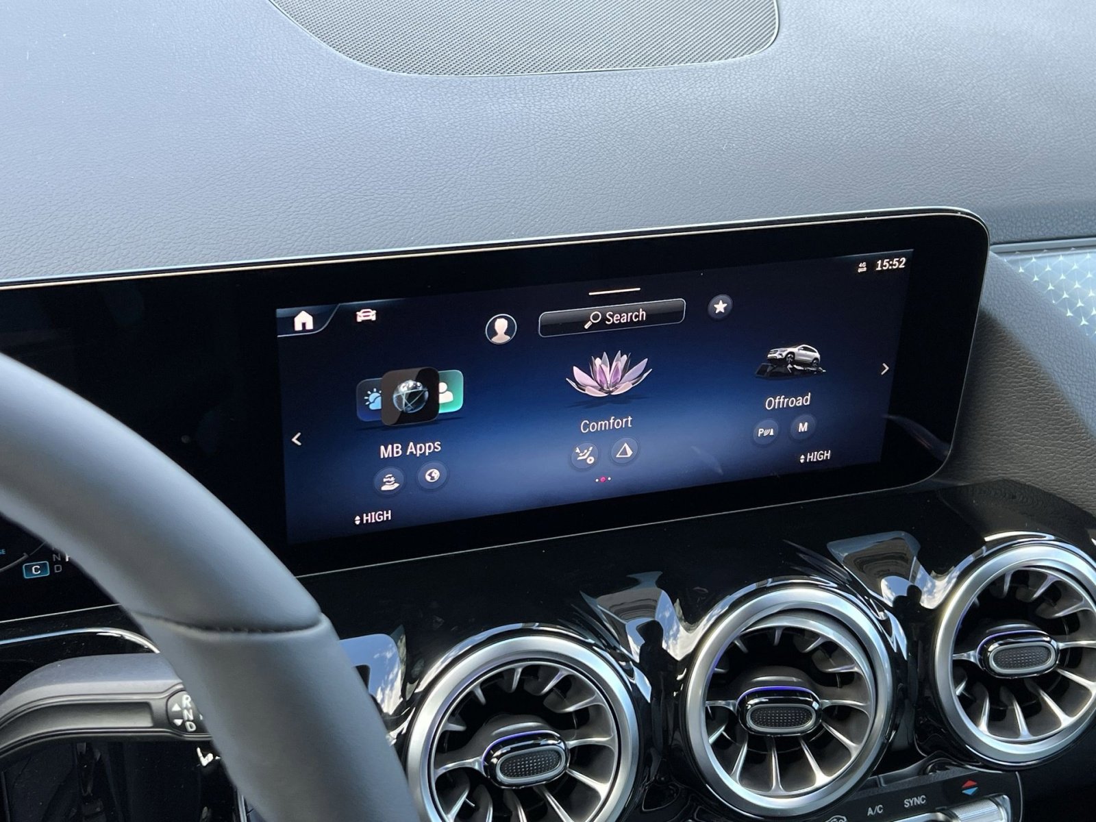 New 2026 Mercedes-Benz GLA 250 4MATIC image 18