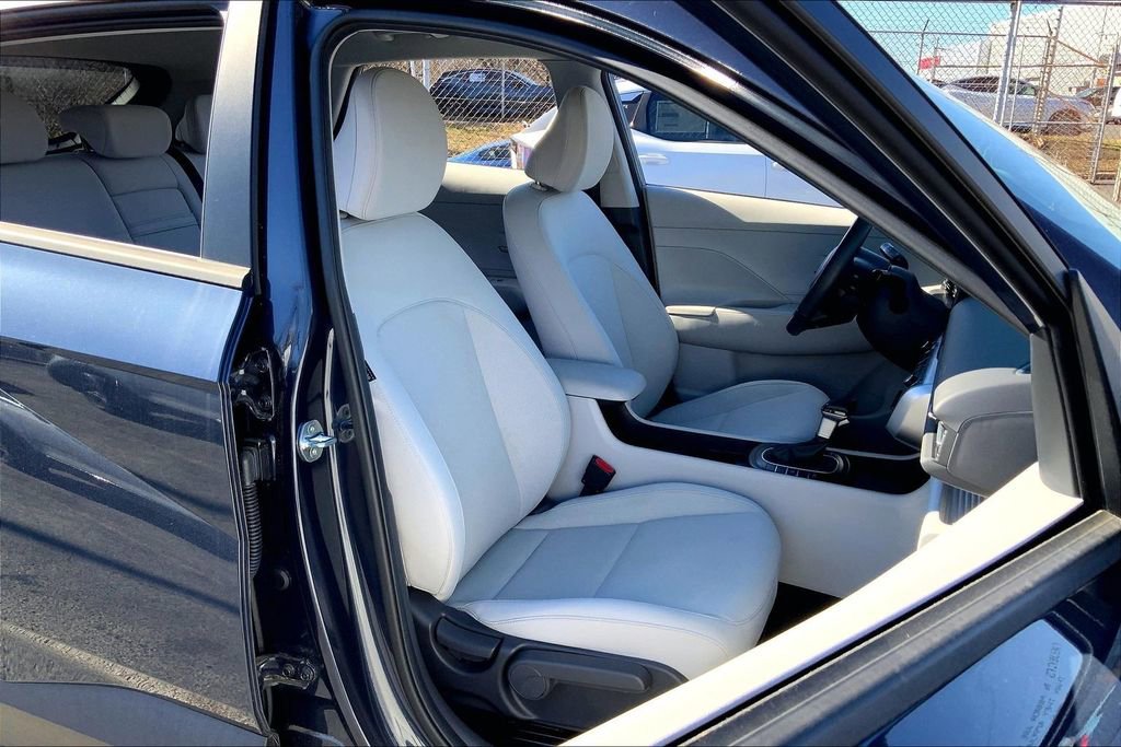Used 2024 Hyundai Kona SEL image 19