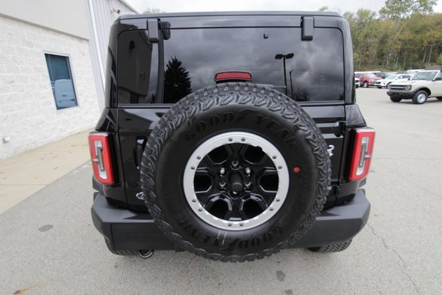 New 2025 Ford Bronco Outer Banks w/ Sasquatch Package image 11