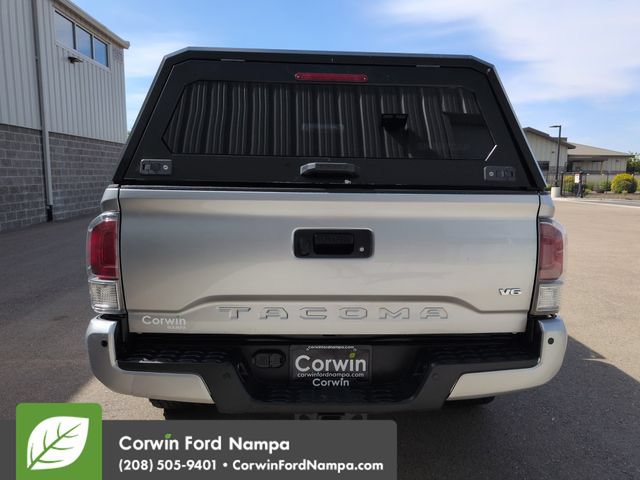 Used 2022 Toyota Tacoma TRD Sport w/ Technology Package AWD/4WD image 4