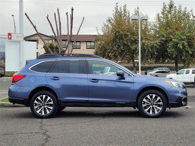 Used 2015 Subaru Outback 3.6R Limited image 5