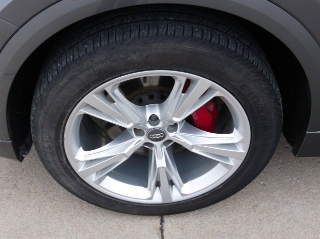 Used 2019 Audi Q8 Premium Plus image 11