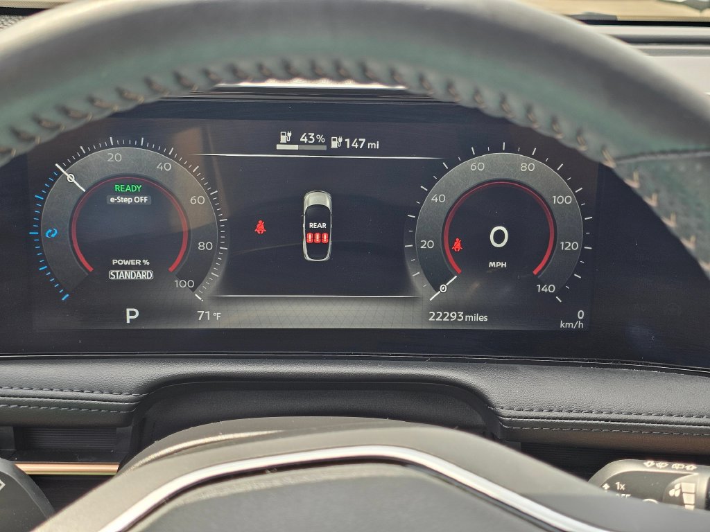 Used 2024 Nissan Ariya AWD image 28