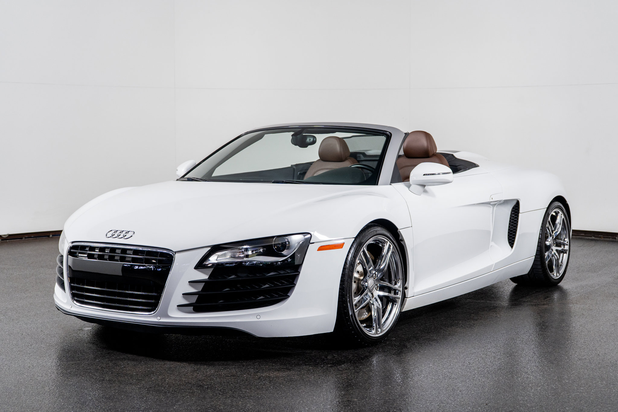 Used 2011 Audi R8 V8 image 22