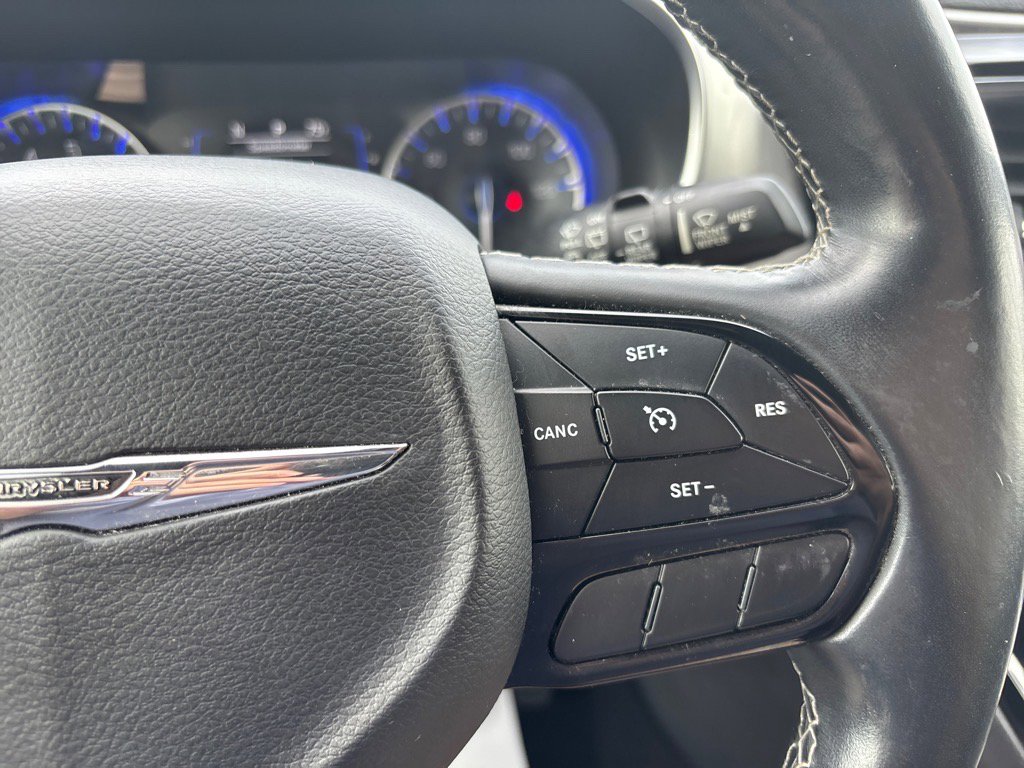 Used 2018 Chrysler Pacifica Touring Plus w/ S Appearance Package image 29