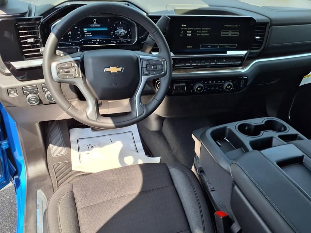 New 2025 Chevrolet Silverado 1500 LT AWD/4WD image 15
