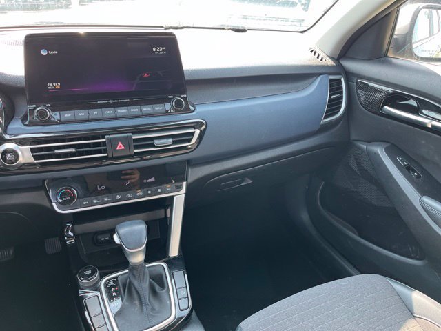 Used 2022 Kia Seltos S FWD image 13