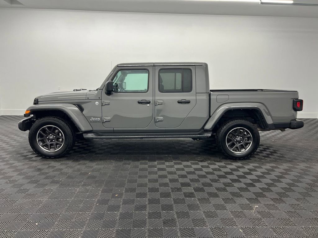 Used 2022 Jeep Gladiator Overland w/ Popular Equipment Package image 2