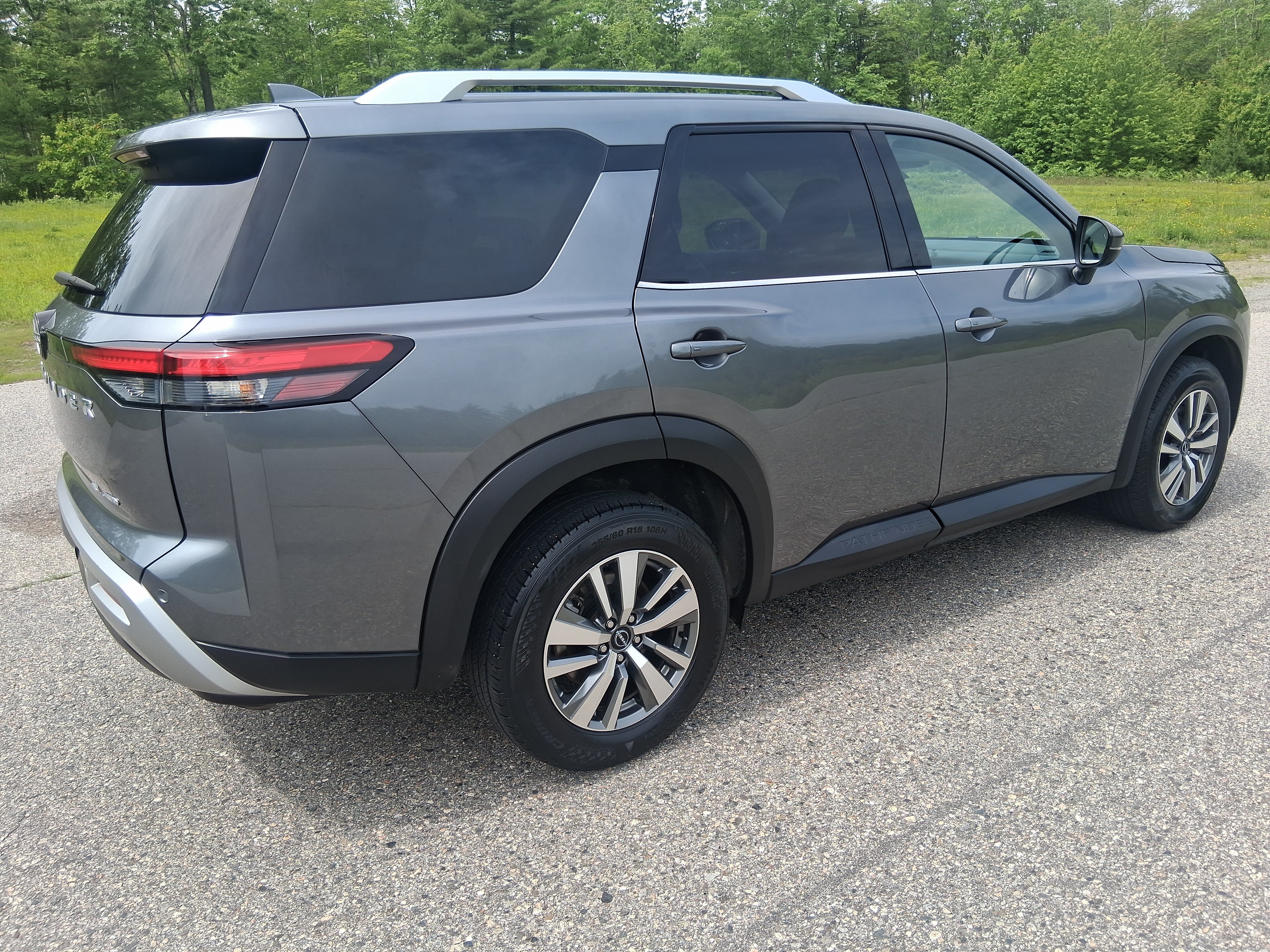 Certified 2025 Nissan Pathfinder SL AWD/4WD image 5