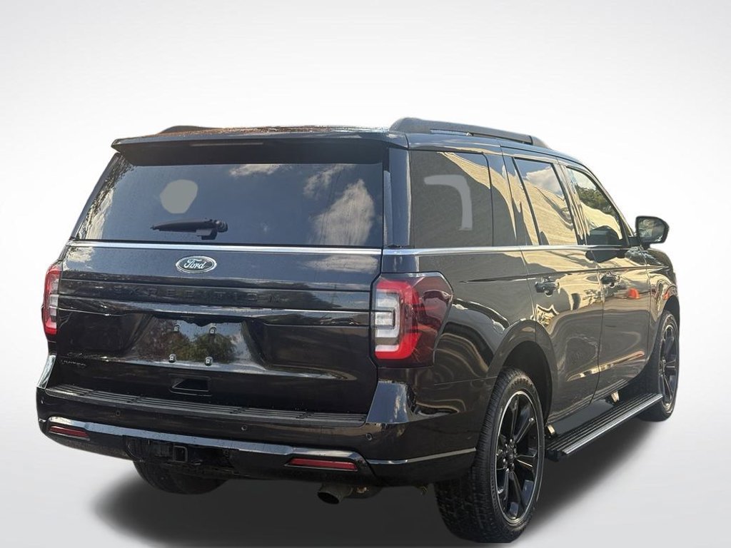 Used 2024 Ford Expedition Limited AWD/4WD image 4
