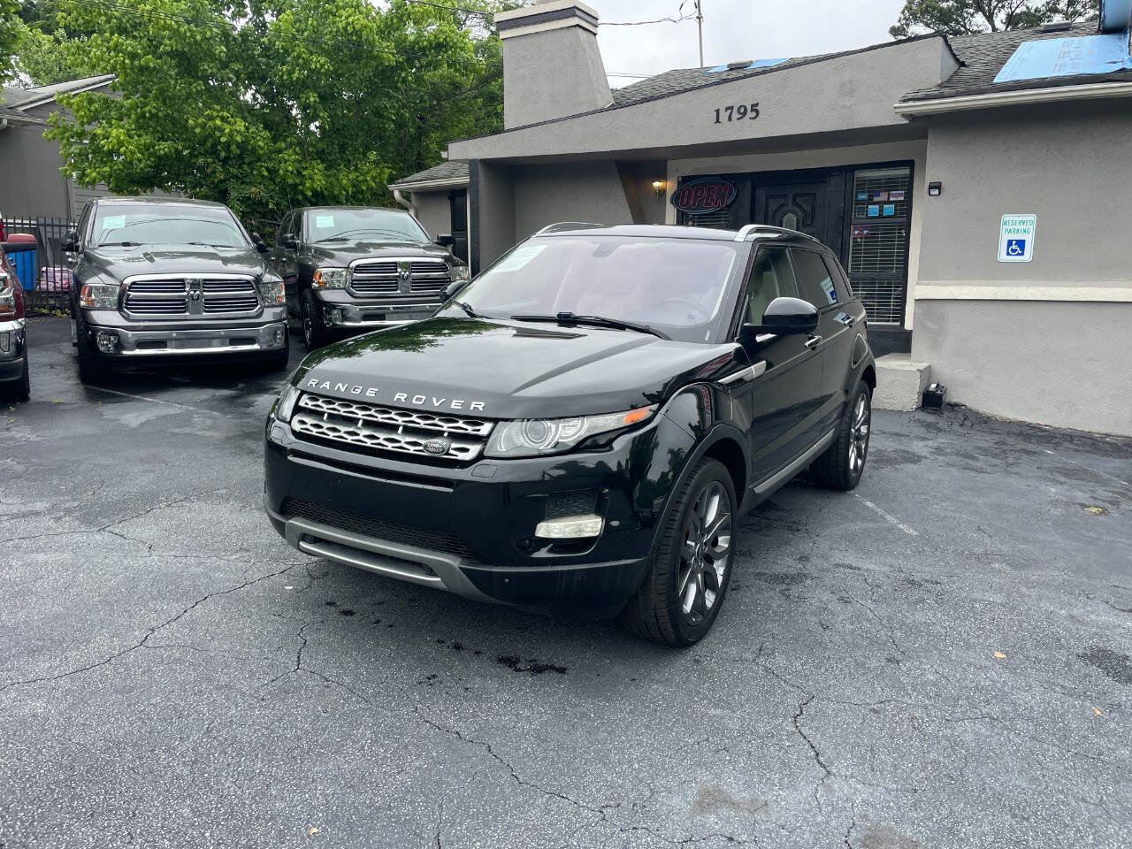 Used 2015 Land Rover Range Rover Evoque Prestige AWD/4WD image 2