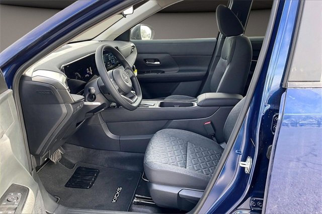New 2026 Nissan Kicks SV w/ SV Premium Package image 7