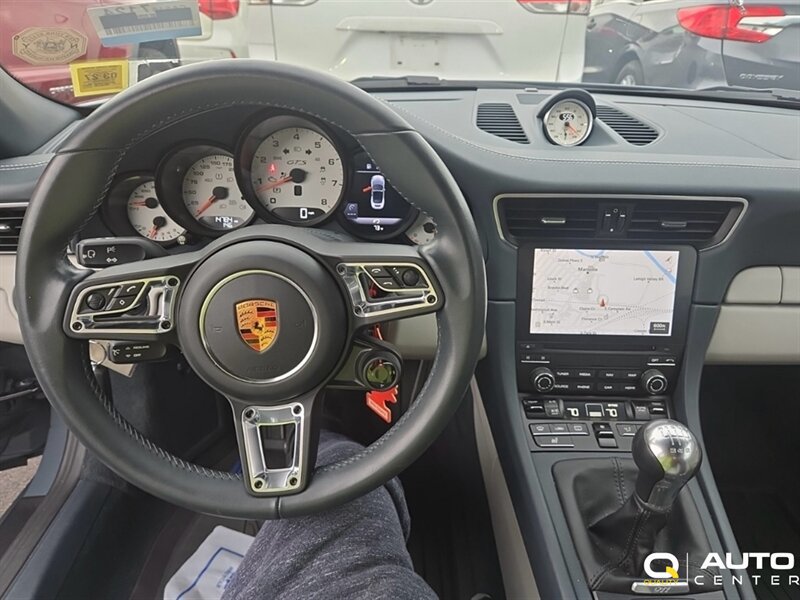 Used 2018 Porsche 911 Carrera GTS RWD image 4