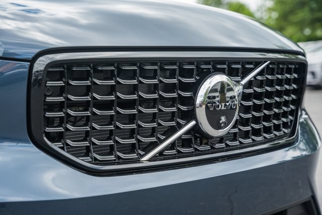 New 2026 Volvo XC40 B5 Plus w/ Climate Package AWD/4WD image 12