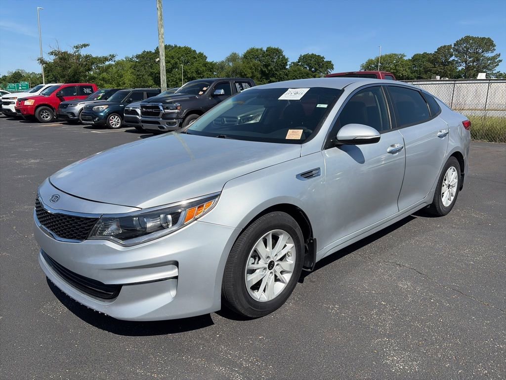 Used 2017 Kia Optima LX image 3