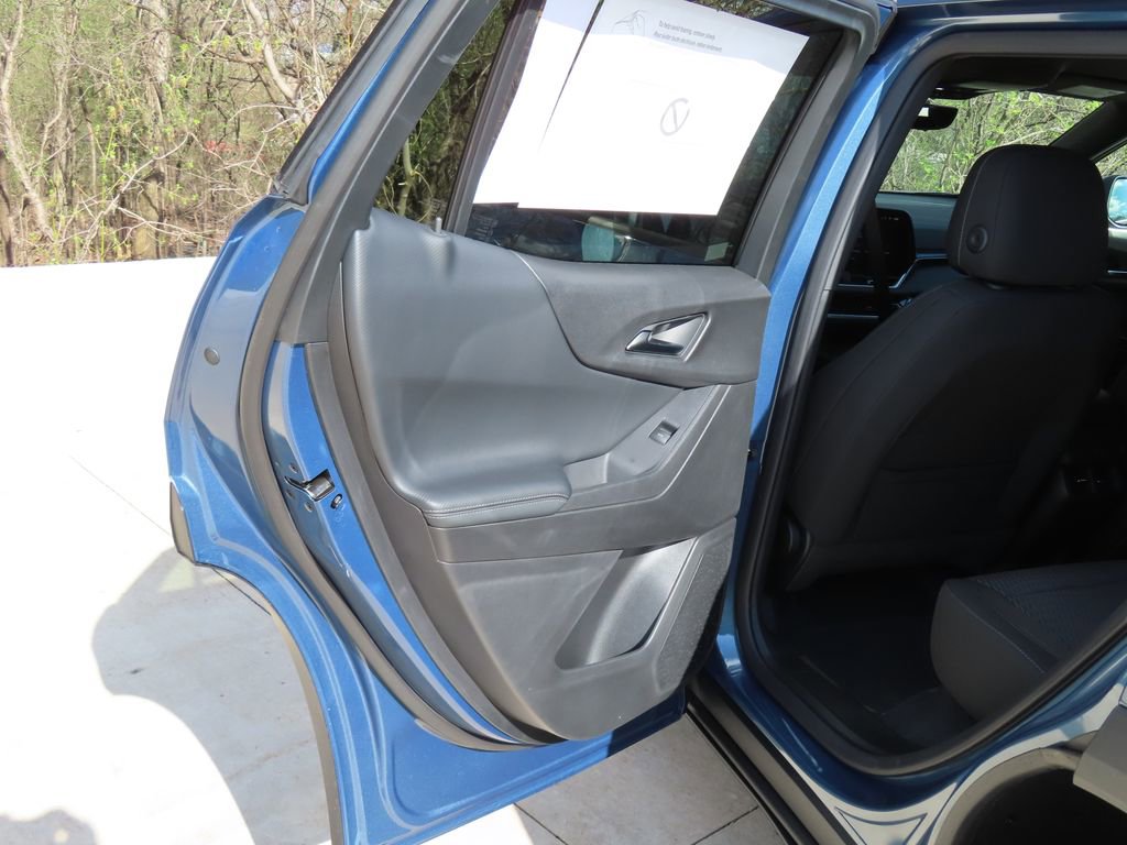 New 2026 Chevrolet Equinox LT w/ Safety and Technology Package AWD/4WD image 24