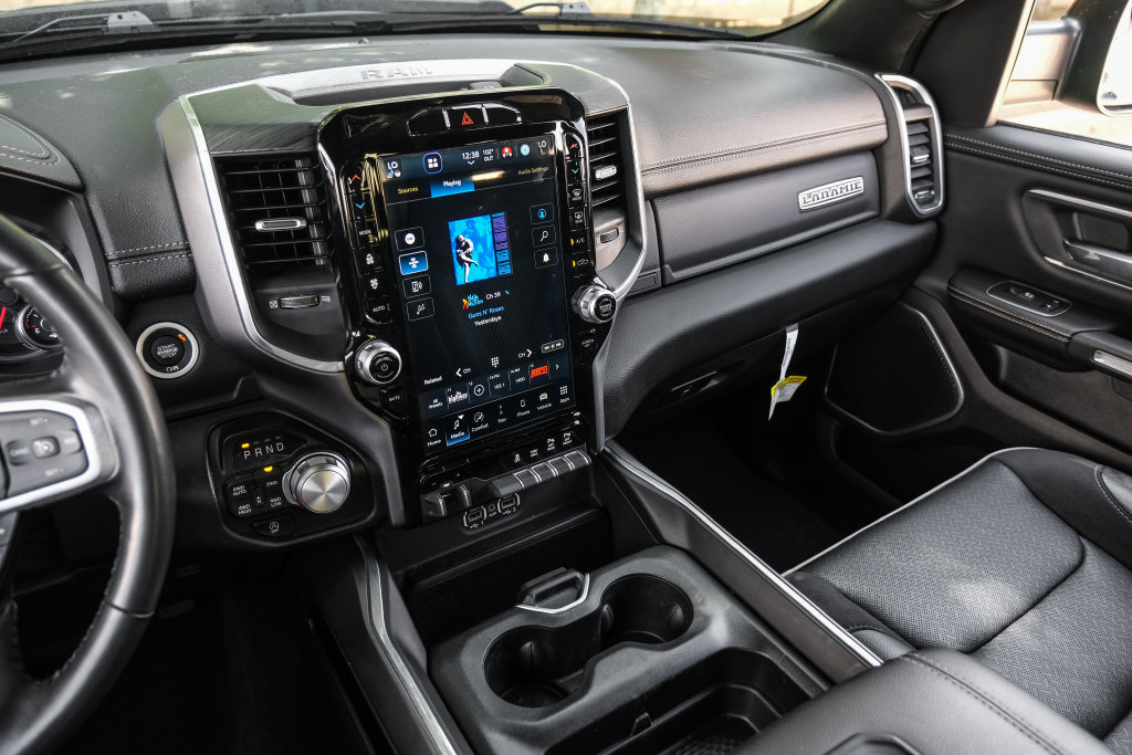 Used 2023 RAM 1500 Laramie AWD/4WD image 33