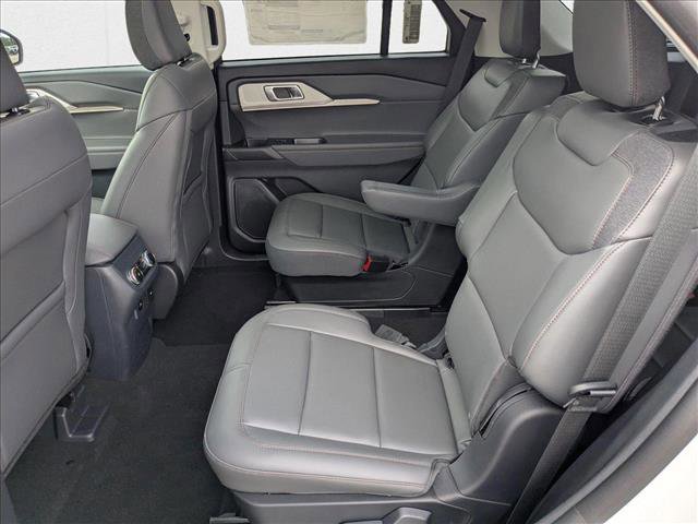 New 2025 Ford Explorer Active w/ Active Comfort Package image 15