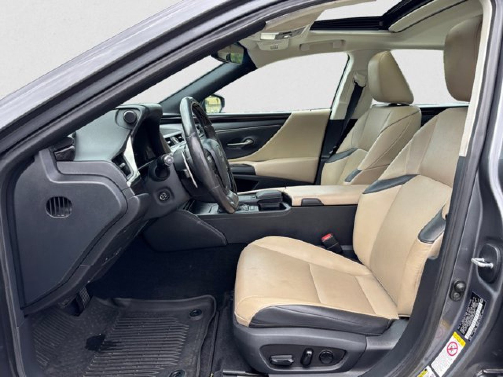 Used 2019 Lexus ES 350 w/ Premium Package image 10